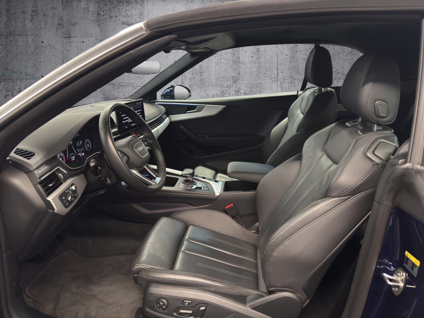 Bild über Audi A5 Cabriolet S line 40 TFSI S tronic - für weitere Informationen kontaktieren Sie den Audi Partner