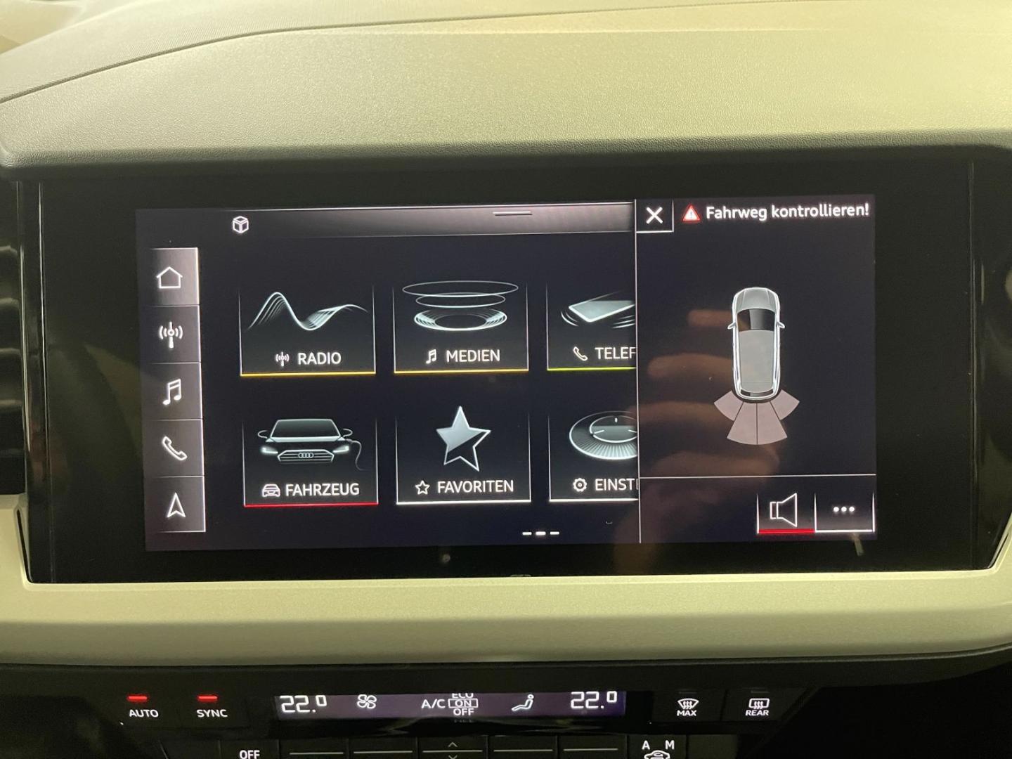 Image about Audi Q4 e-tron 35 e-tron