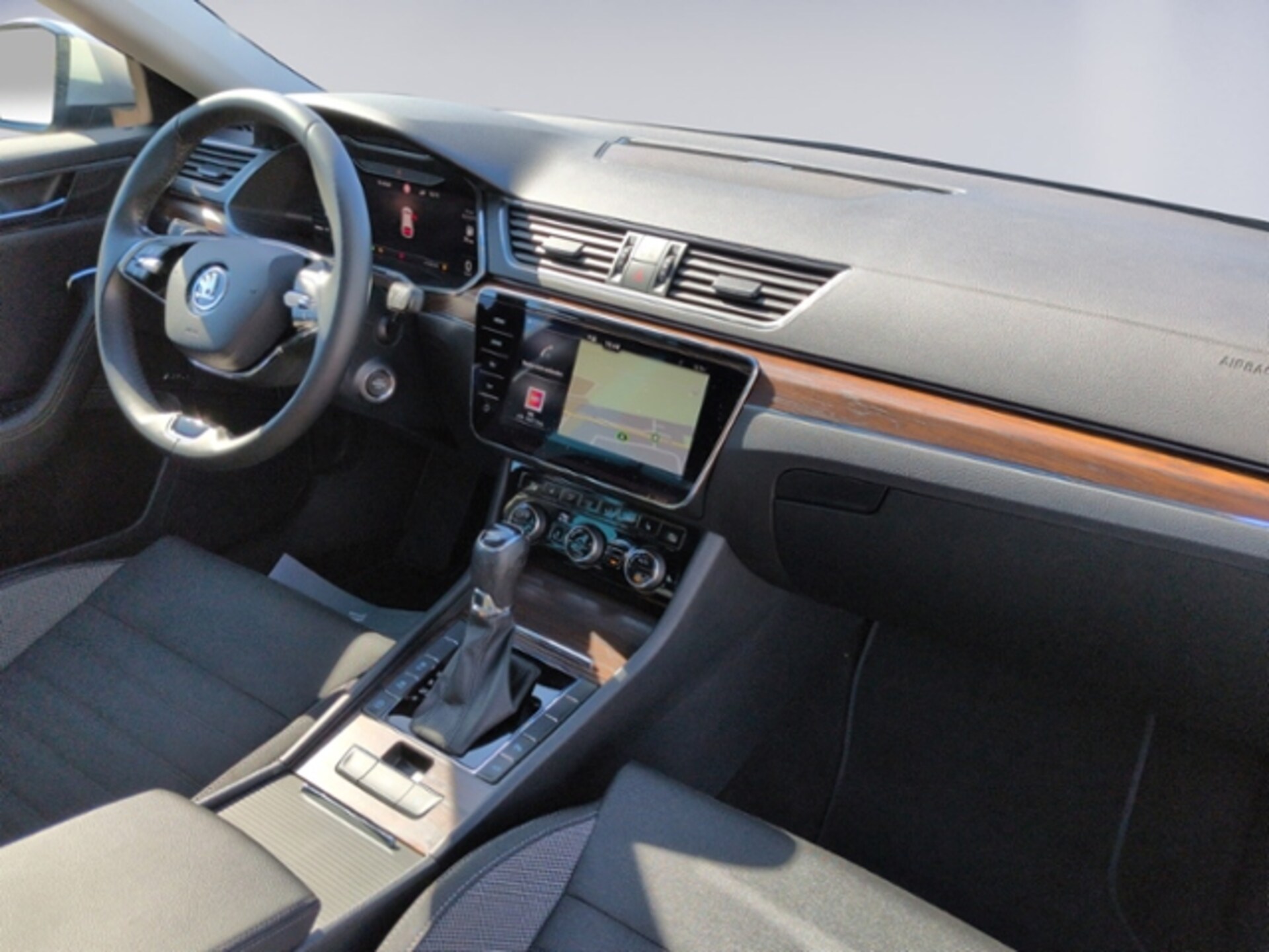 Skoda Superb Combi Scout