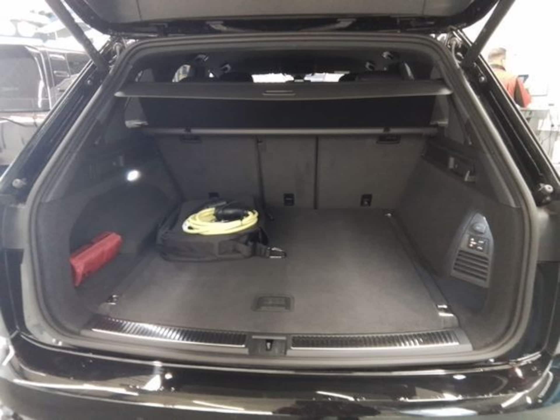 Volkswagen Touareg R