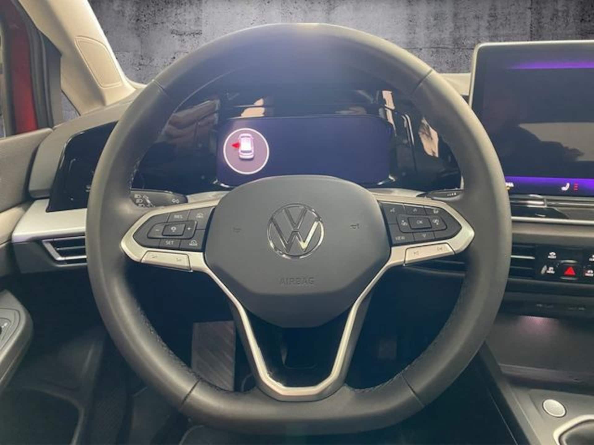 Volkswagen Golf Life