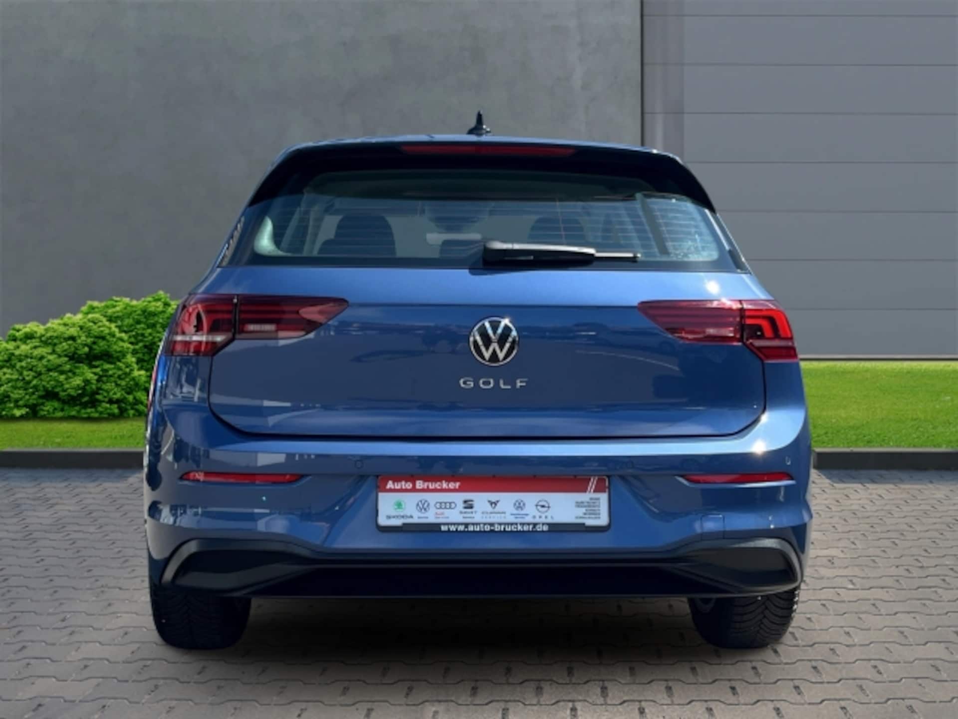 Volkswagen Golf Life