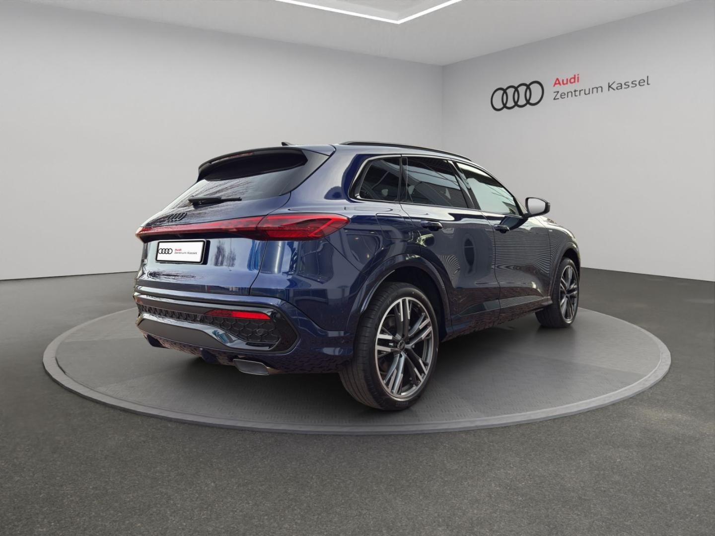 Bild über Audi Q5 SUV TFSI 150 kW S tronic - für weitere Informationen kontaktieren Sie den Audi Partner