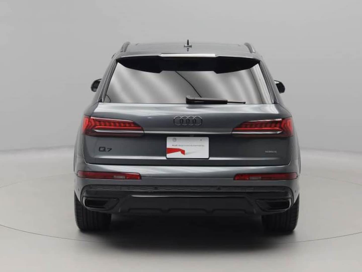 Audi Q7 55 TFSI quattro S line 250(340) kW(PS) tiptronic for more details contact your dealer