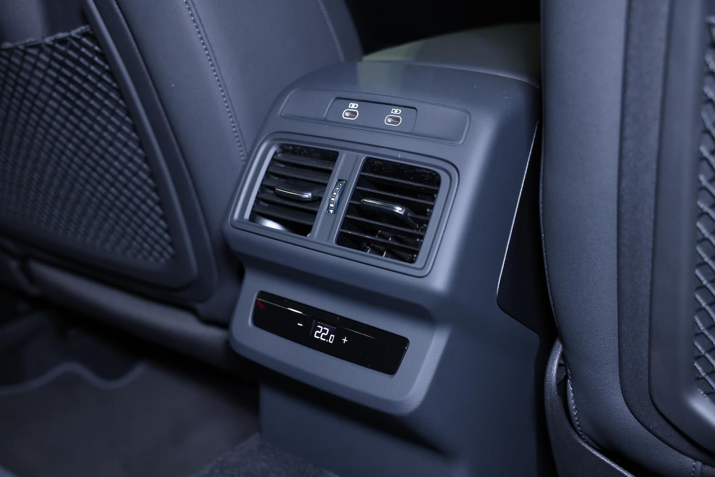 Image about Audi Q5 SUV e-hybrid quattro S tronic