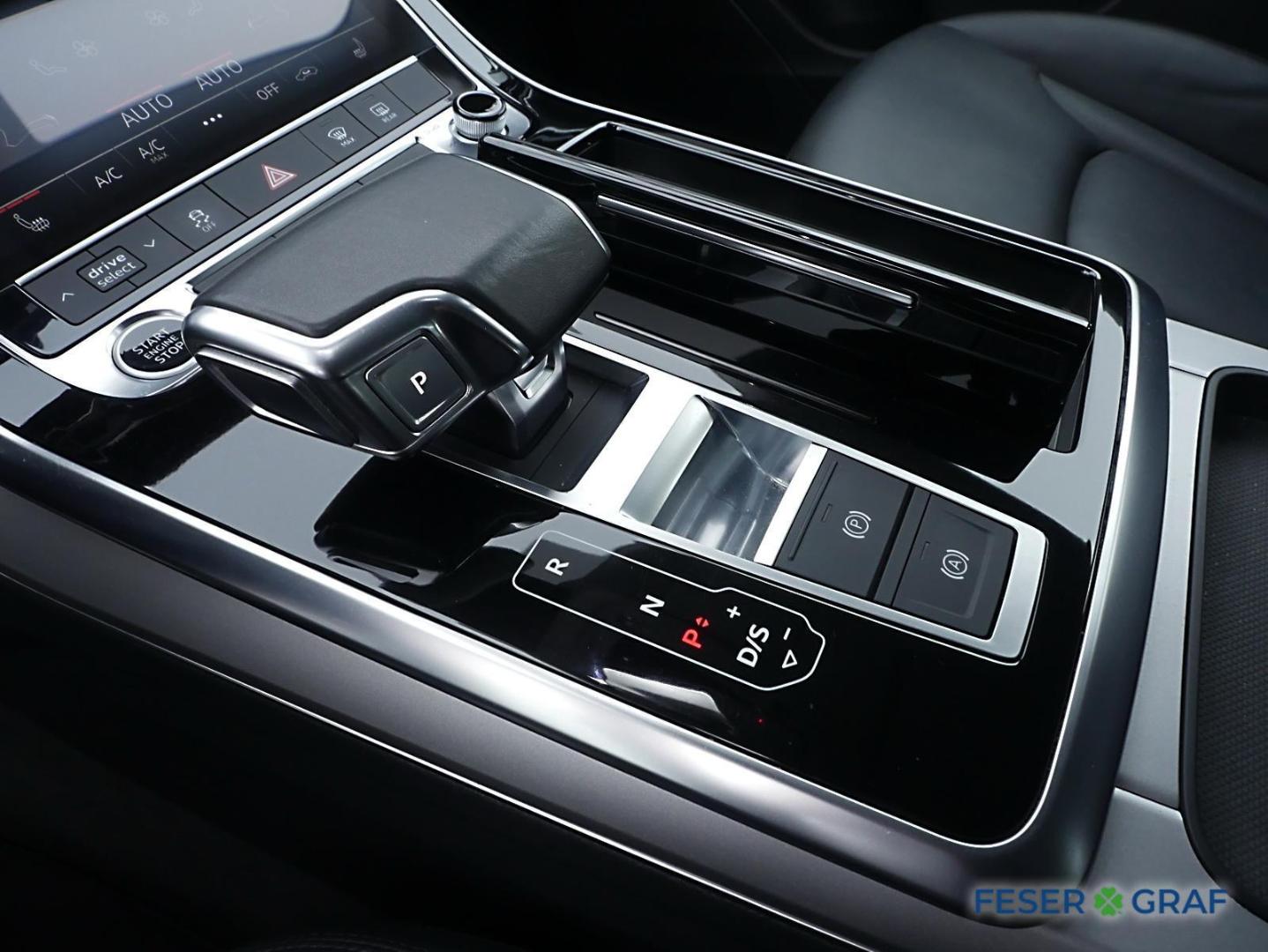 Image about Audi Q8 TFSI e 55 TFSI e quattro tiptronic