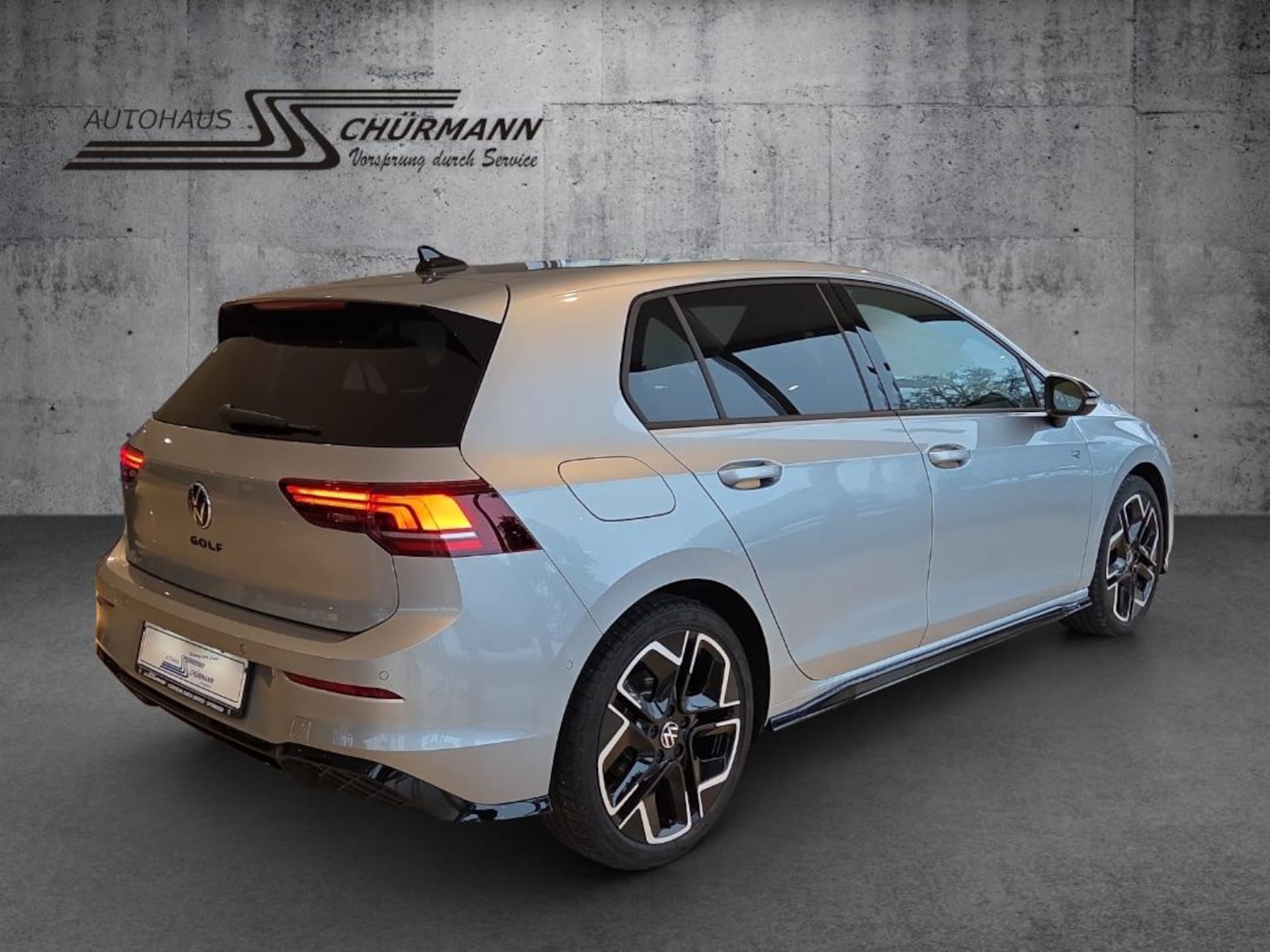 Volkswagen Golf R-Line