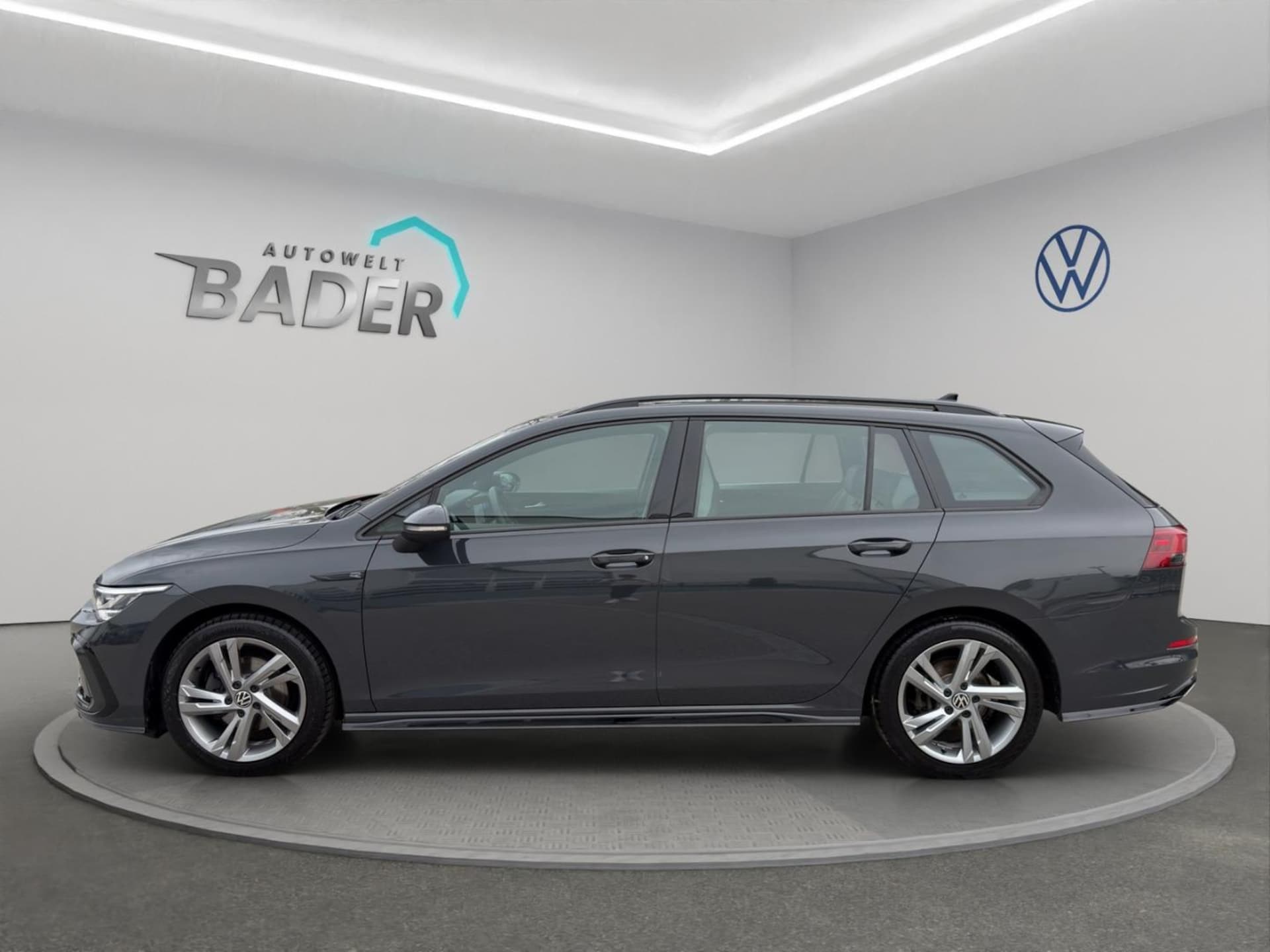 Volkswagen Golf Variant R-Line