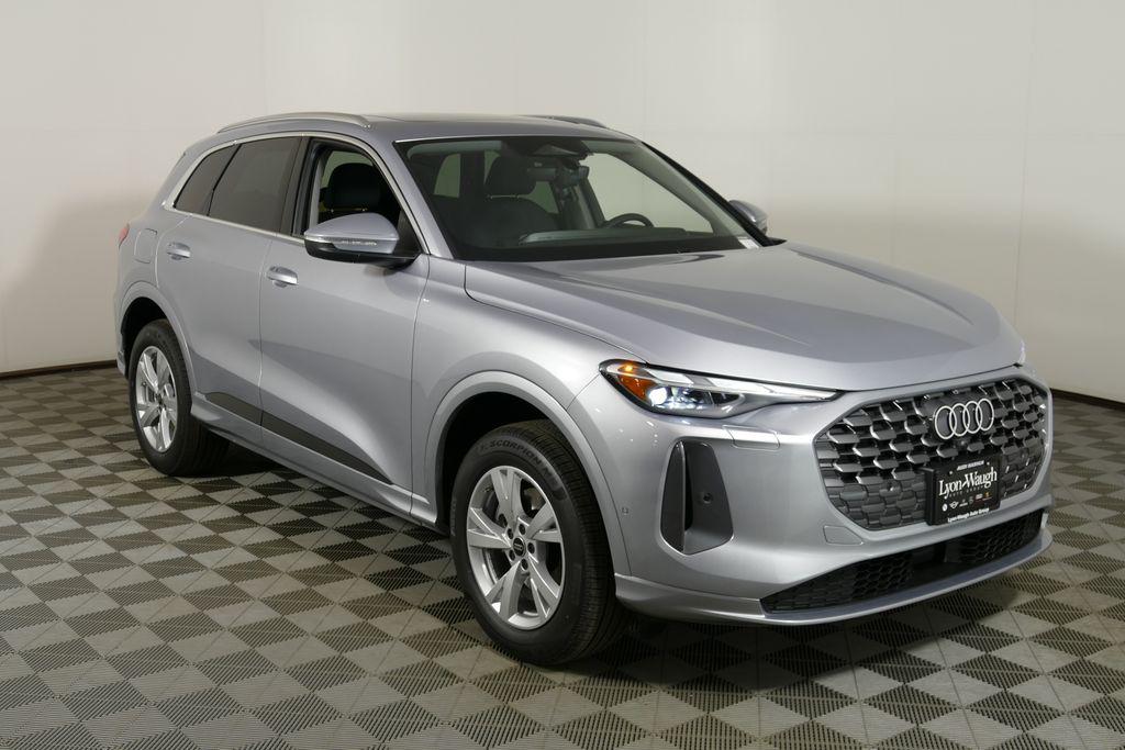 2026 Audi Q5 Premium quattro's photo