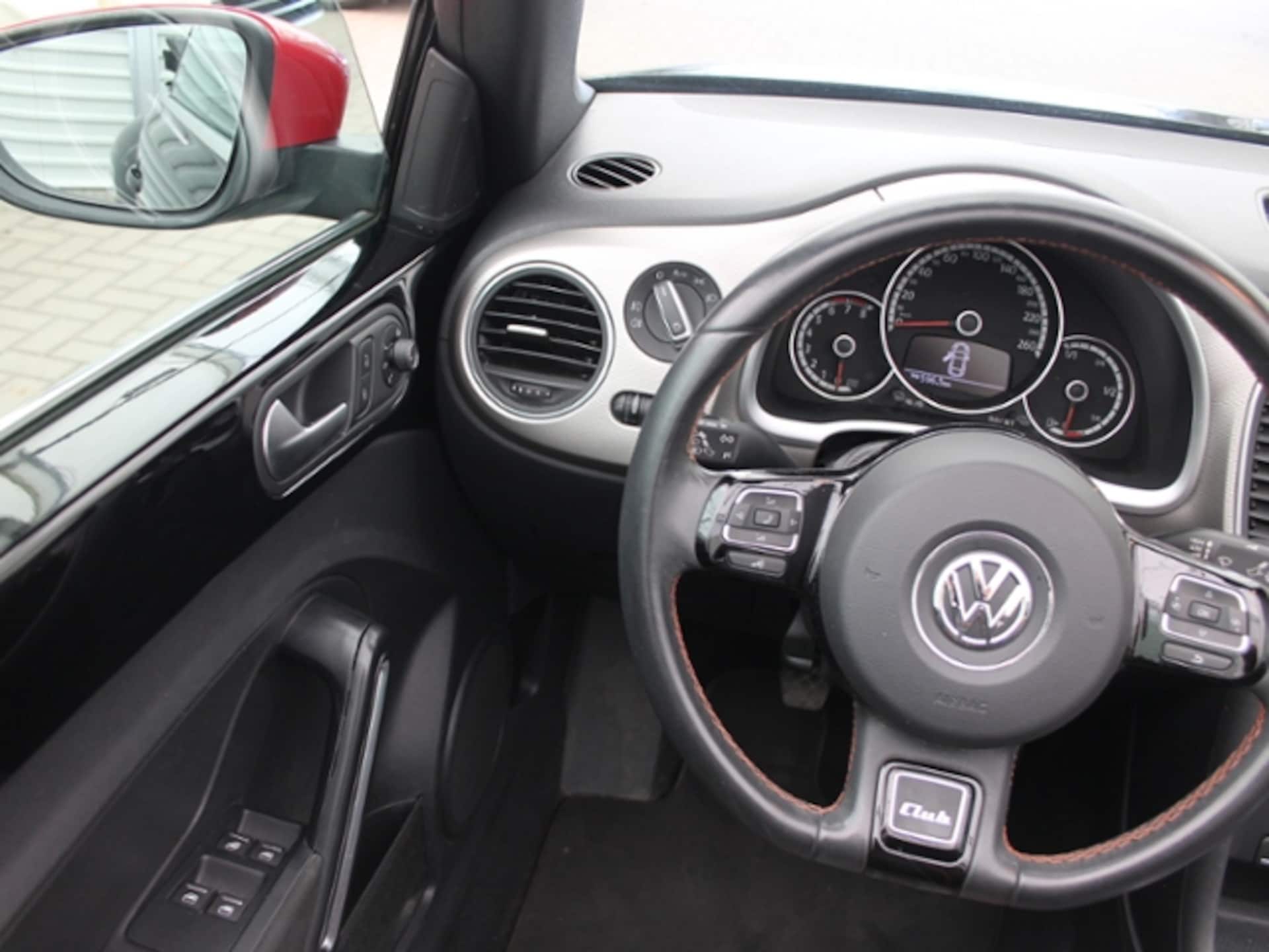 Volkswagen Beetle Cabriolet CLUB
