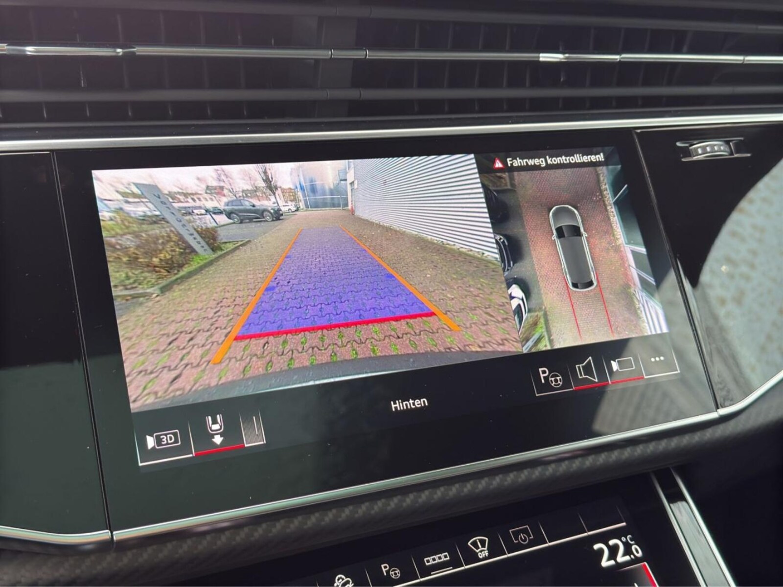 Audi SQ8 – Bild 24