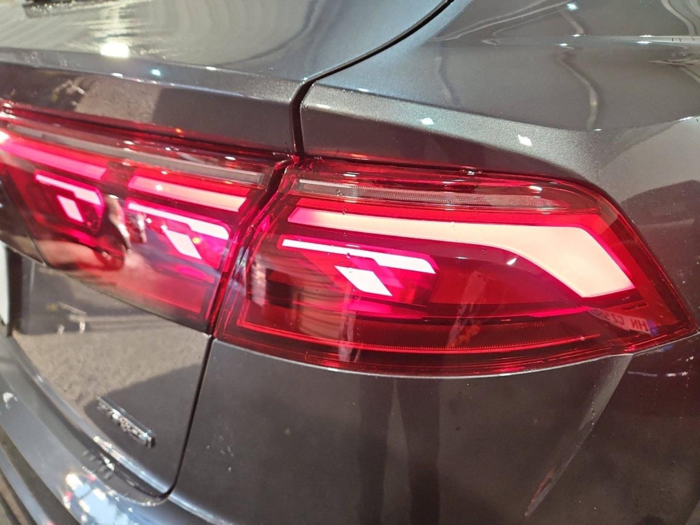 Bild über Audi Q8 SUV S line business TDI quattro 210 kW tiptronic - für weitere Informationen kontaktieren Sie den Audi Partner