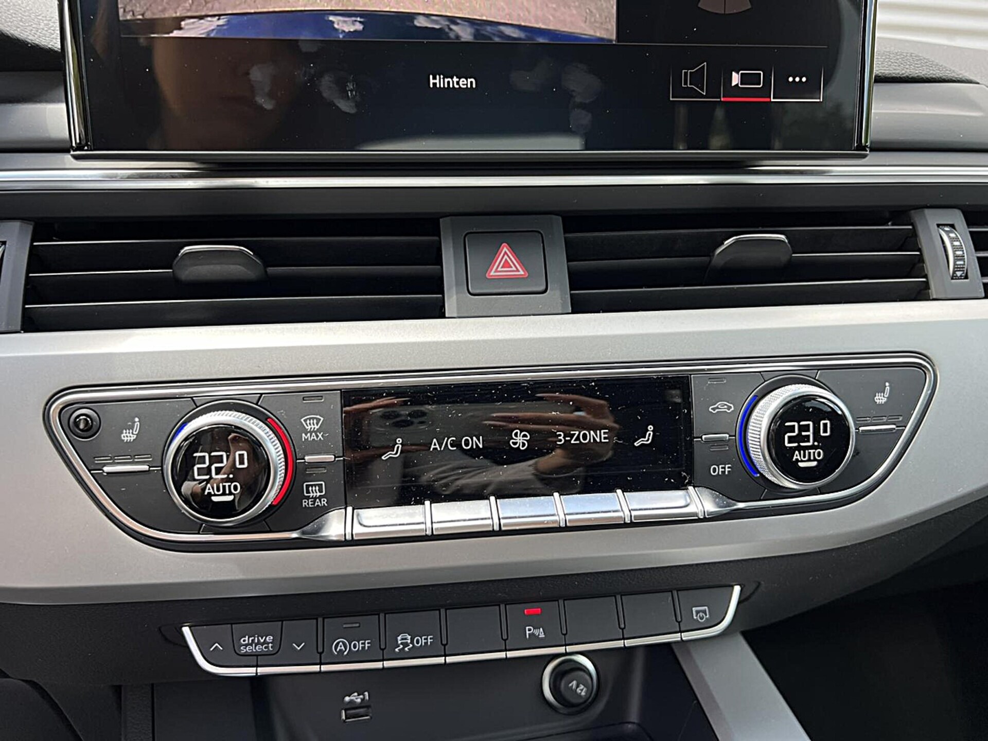Audi A4 Avant S line