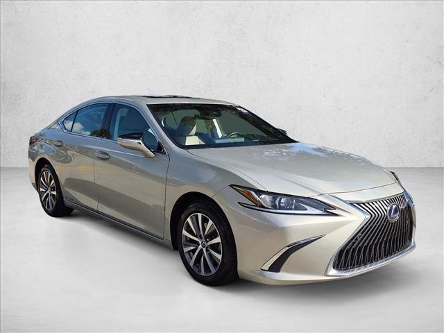 2021 Lexus ES 300h
