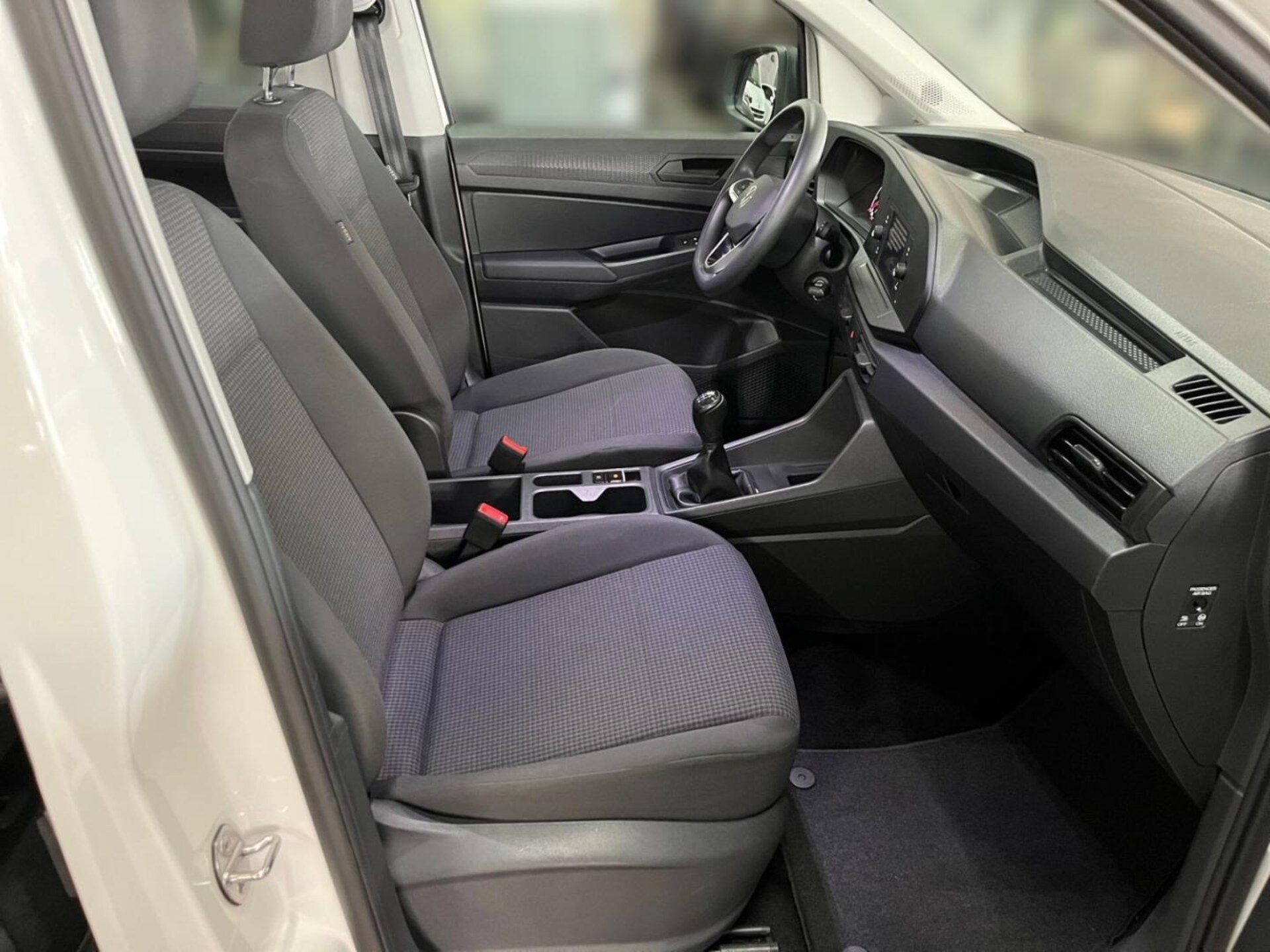 Volkswagen Caddy Kombi Basis-Modell