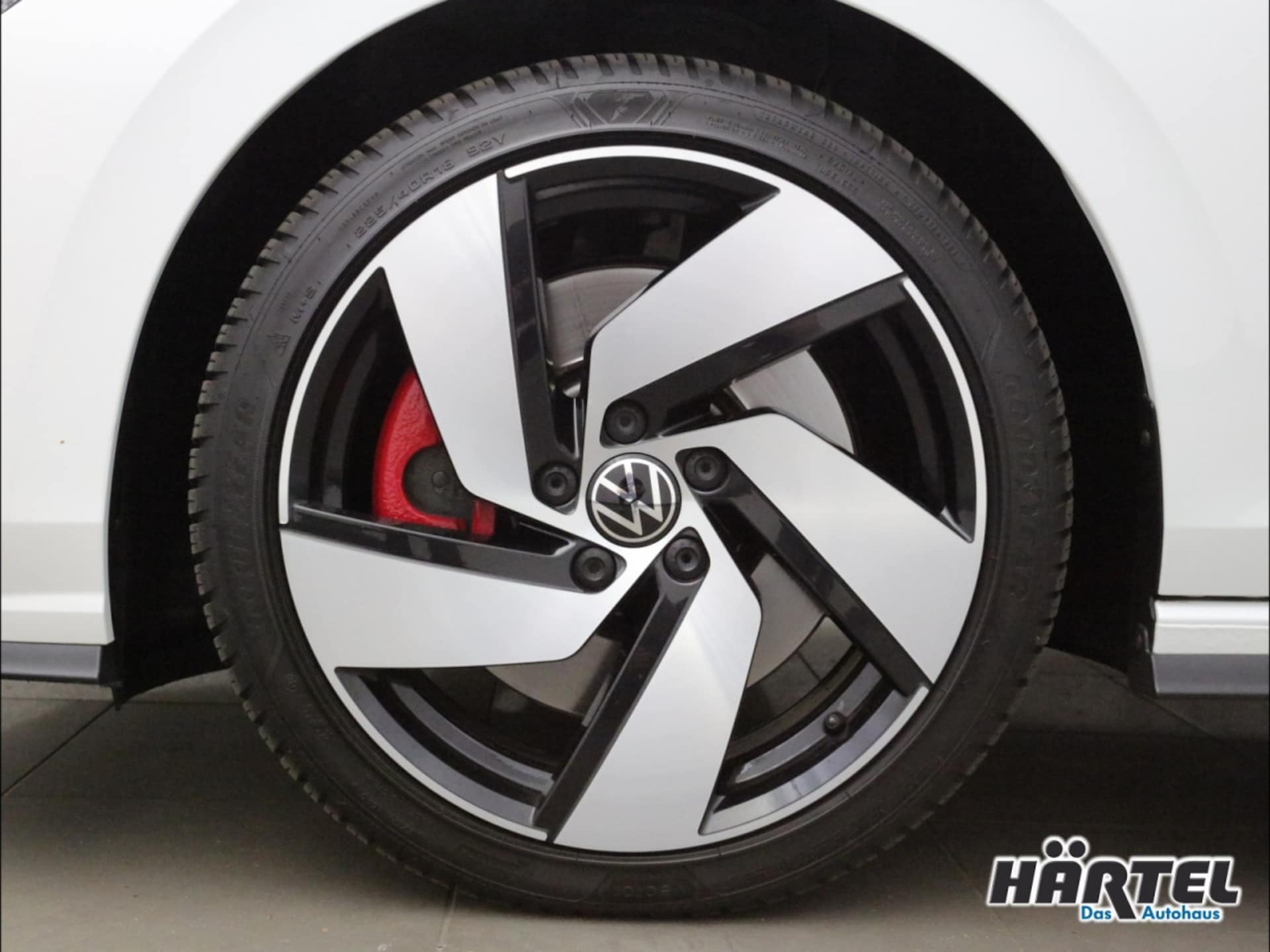 Volkswagen Golf GTI