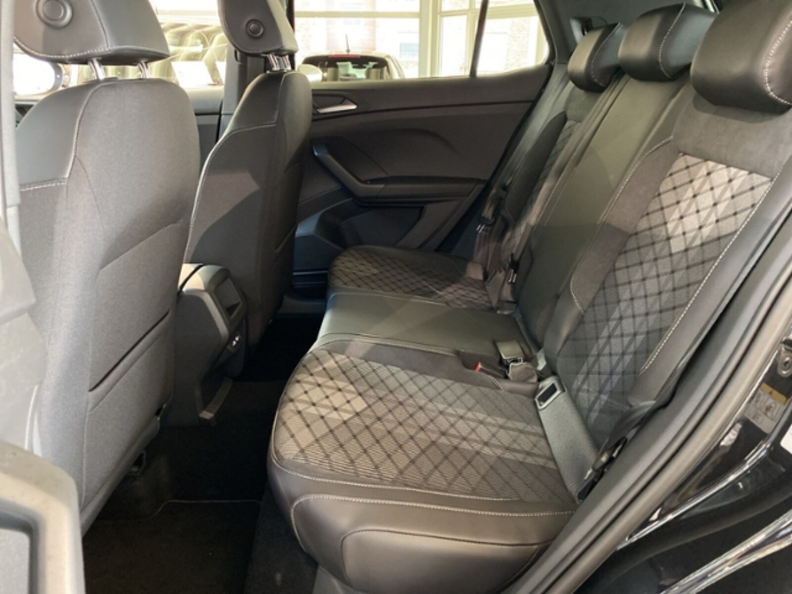 Volkswagen T-Cross – Bild 11