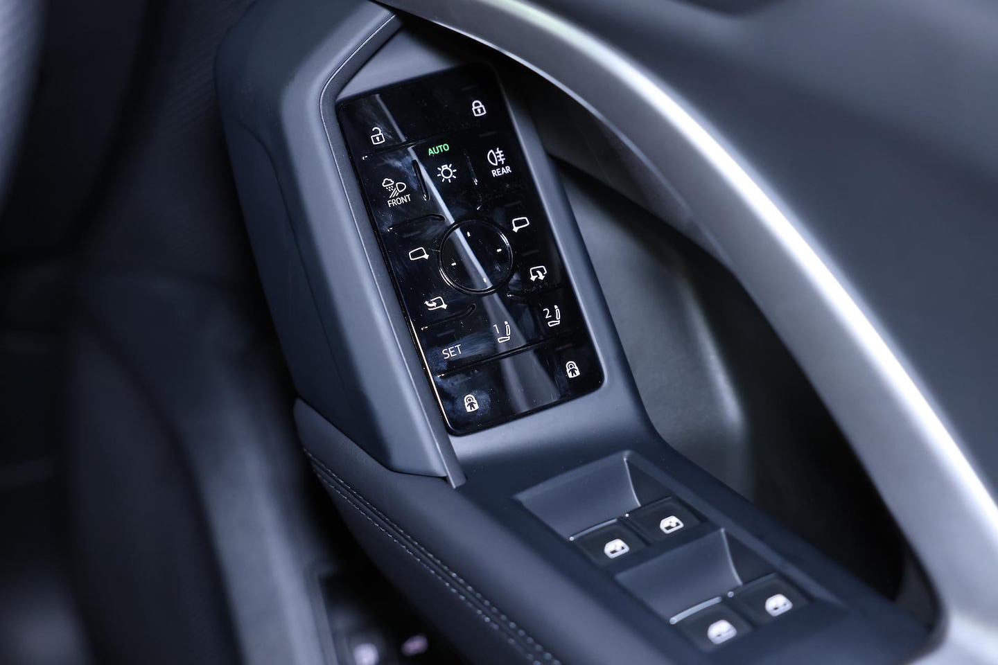 Image about Audi Q5 SUV e-hybrid quattro S tronic