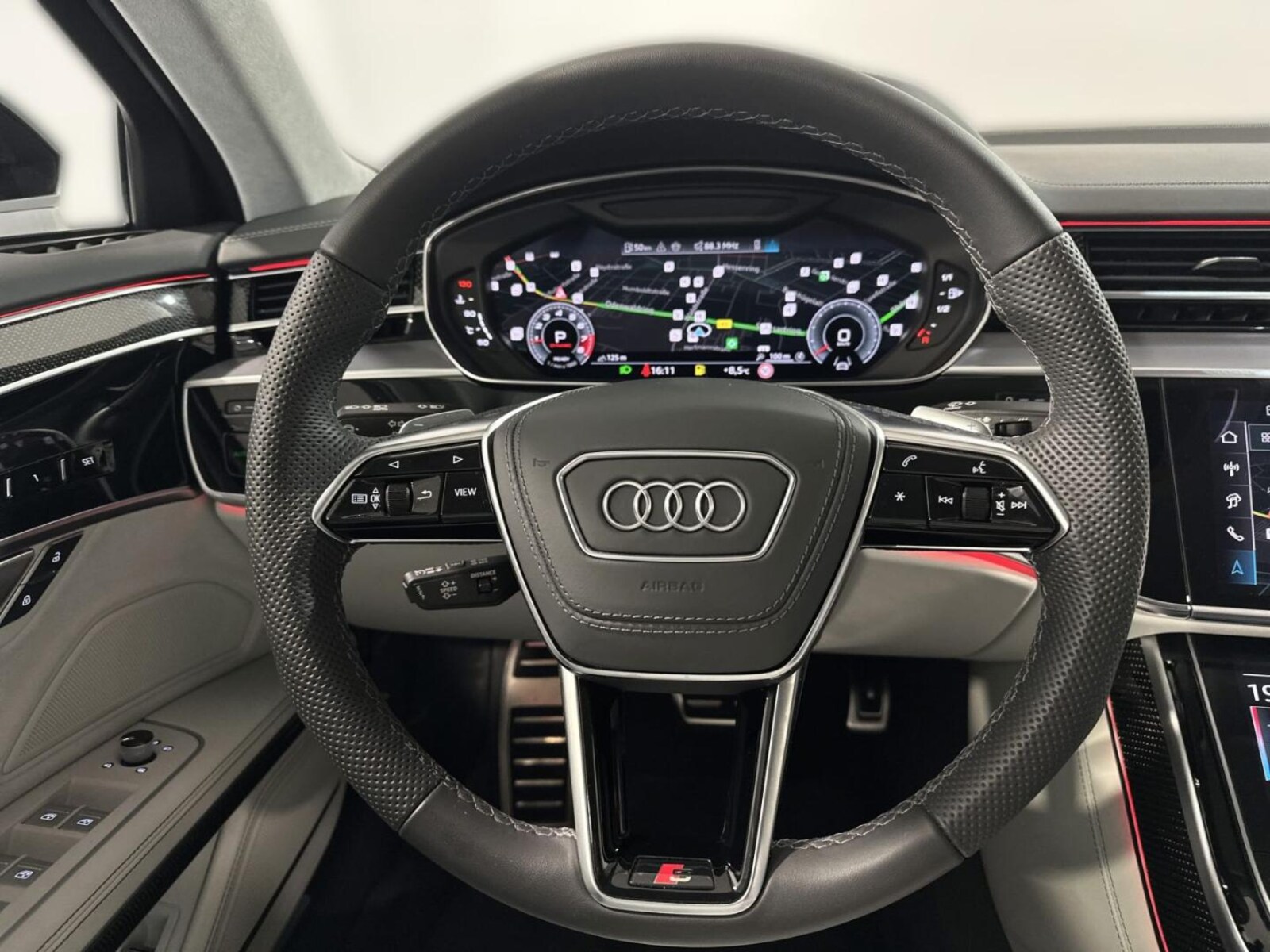 Audi S8 – Bild 13