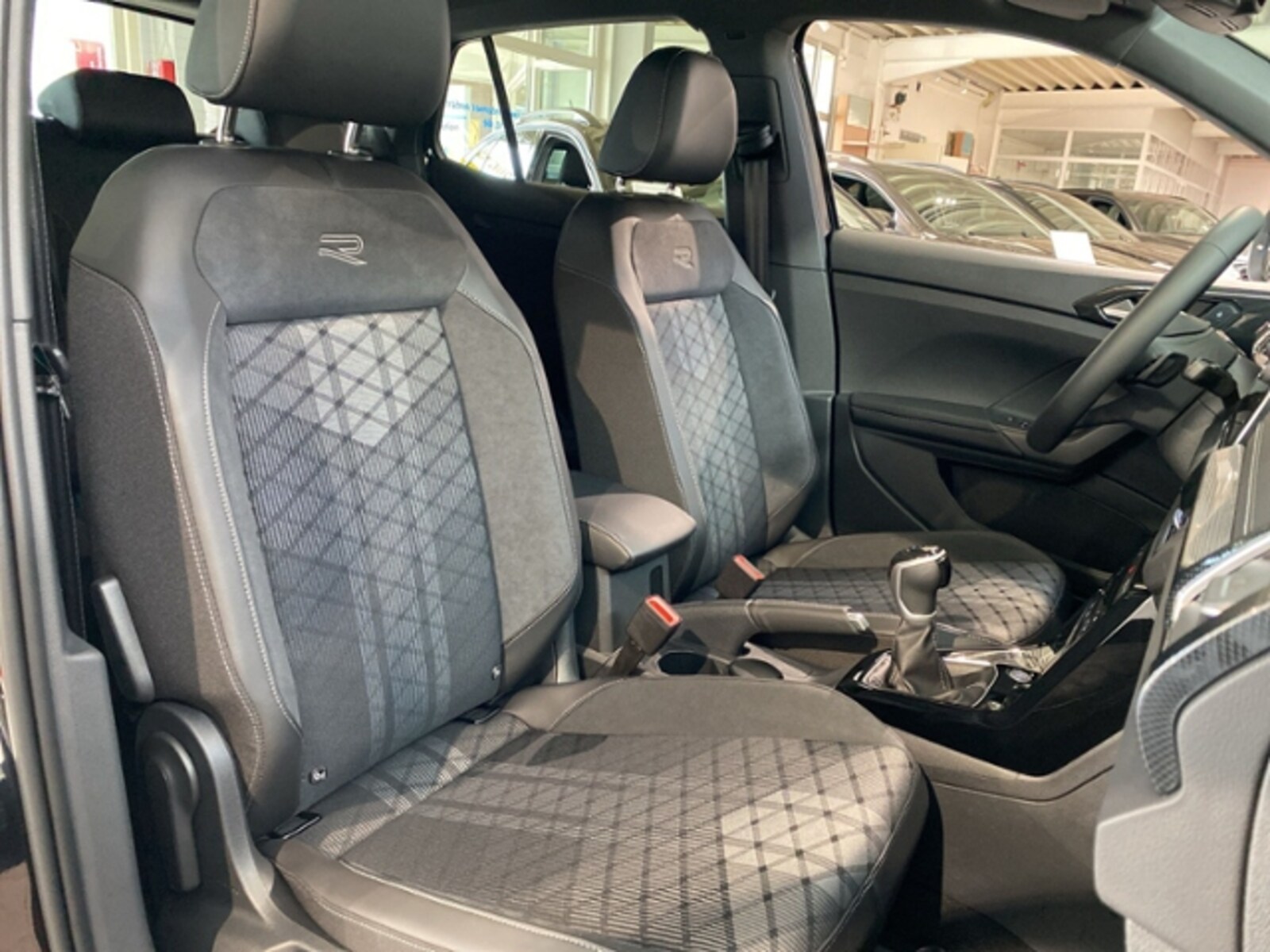 Volkswagen T-Cross – Bild 12