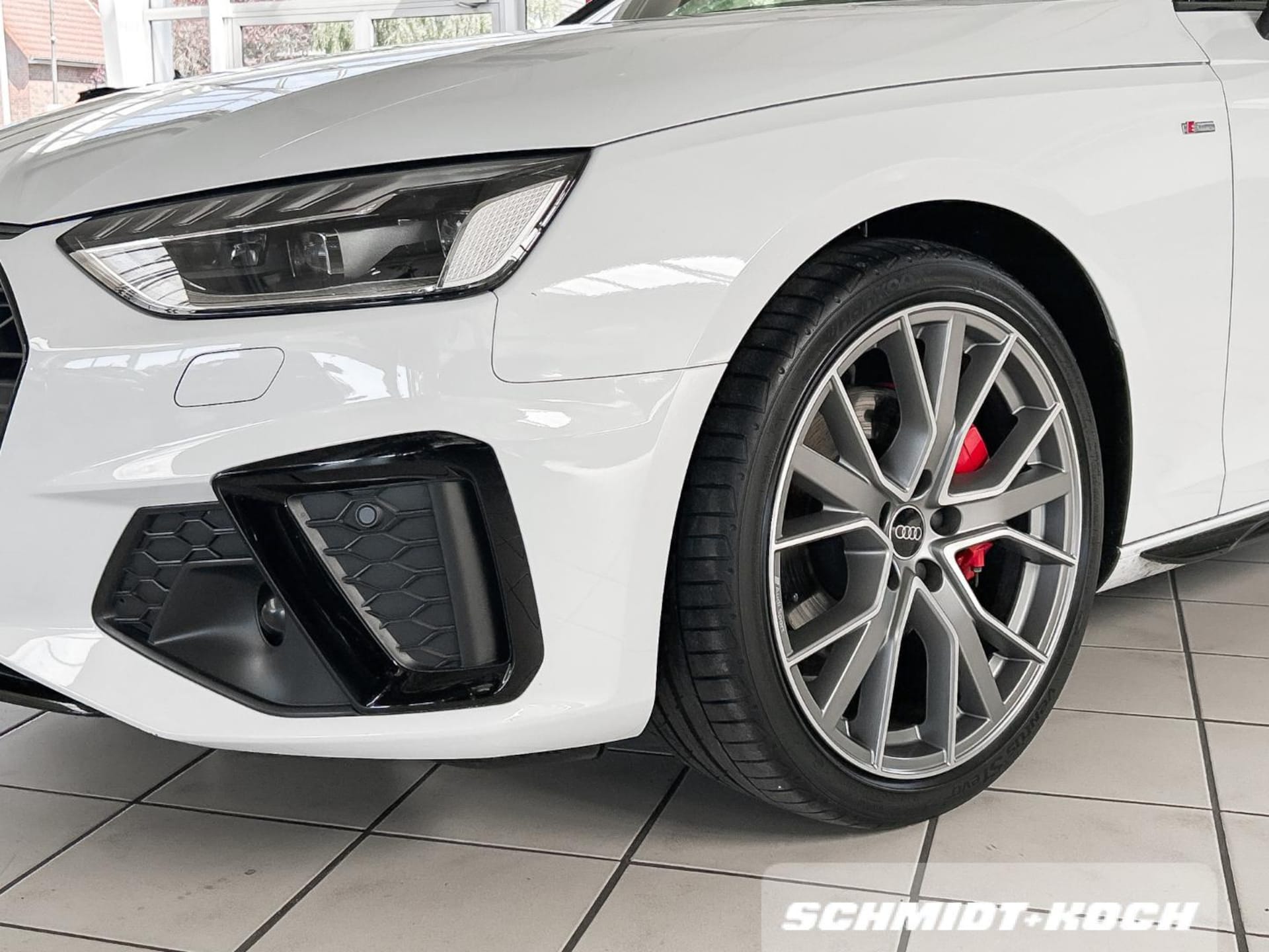 Audi A4 Avant S line