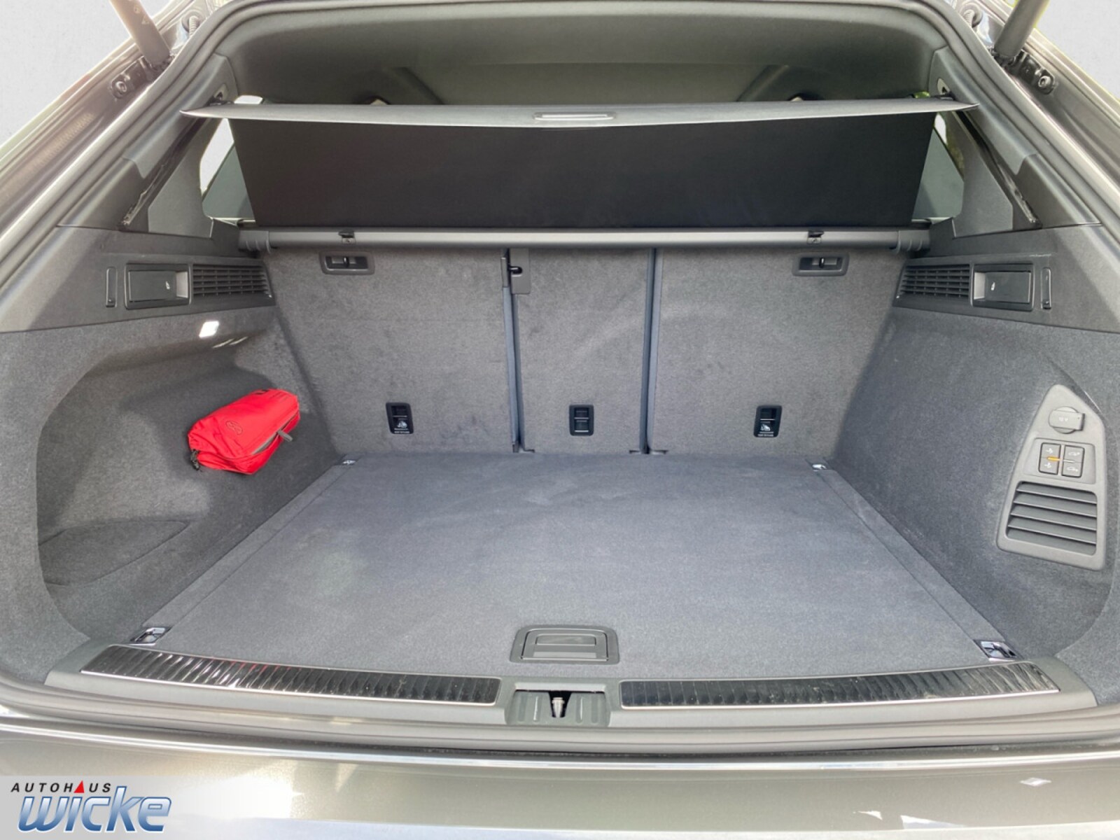 Volkswagen Touareg – Bild 17