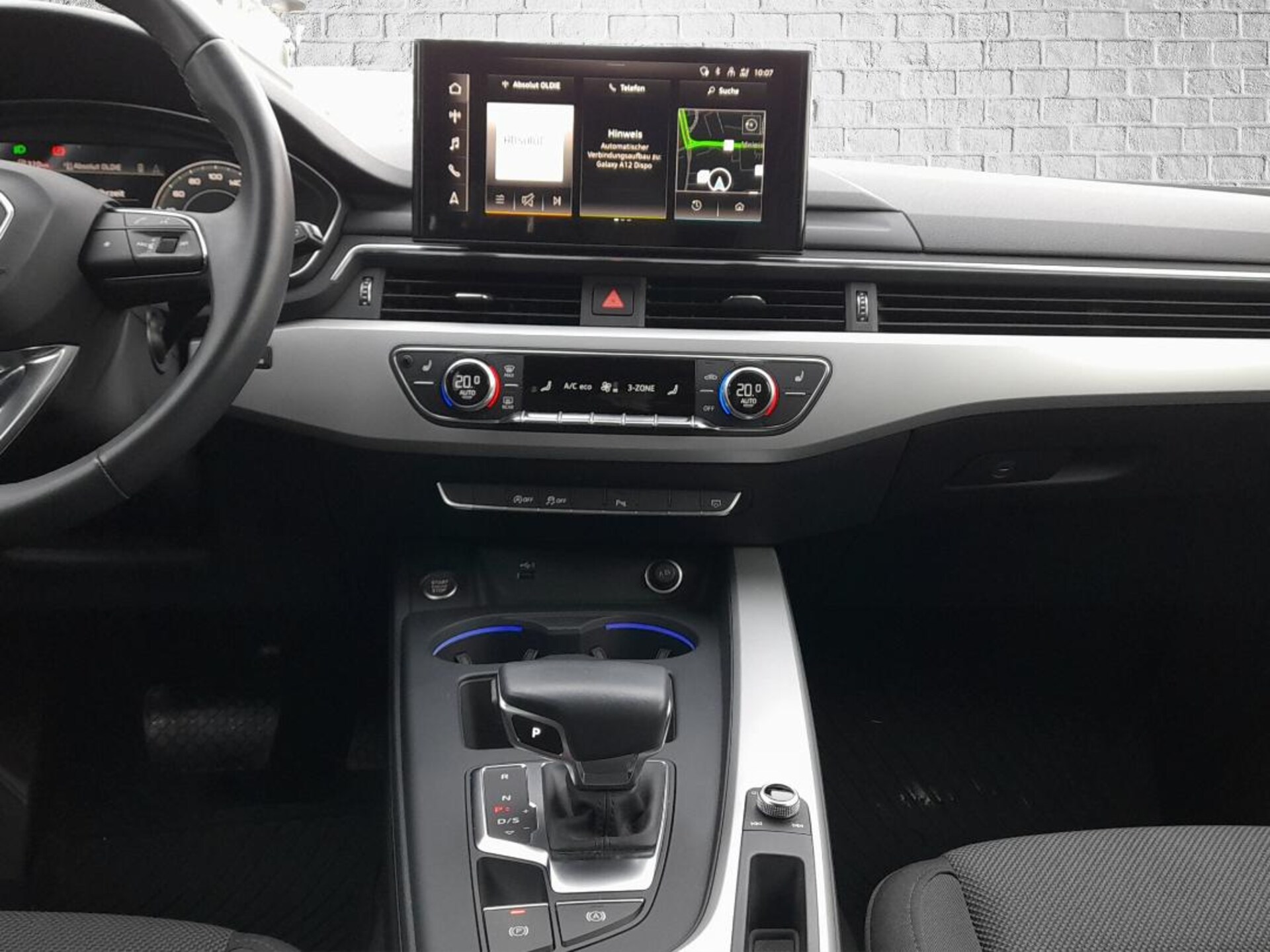 Audi A4 Avant S line