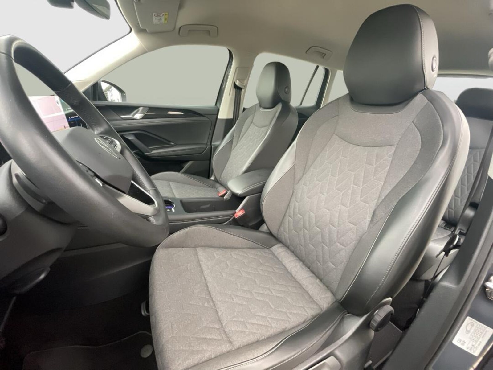 Volkswagen Tiguan – Bild 16