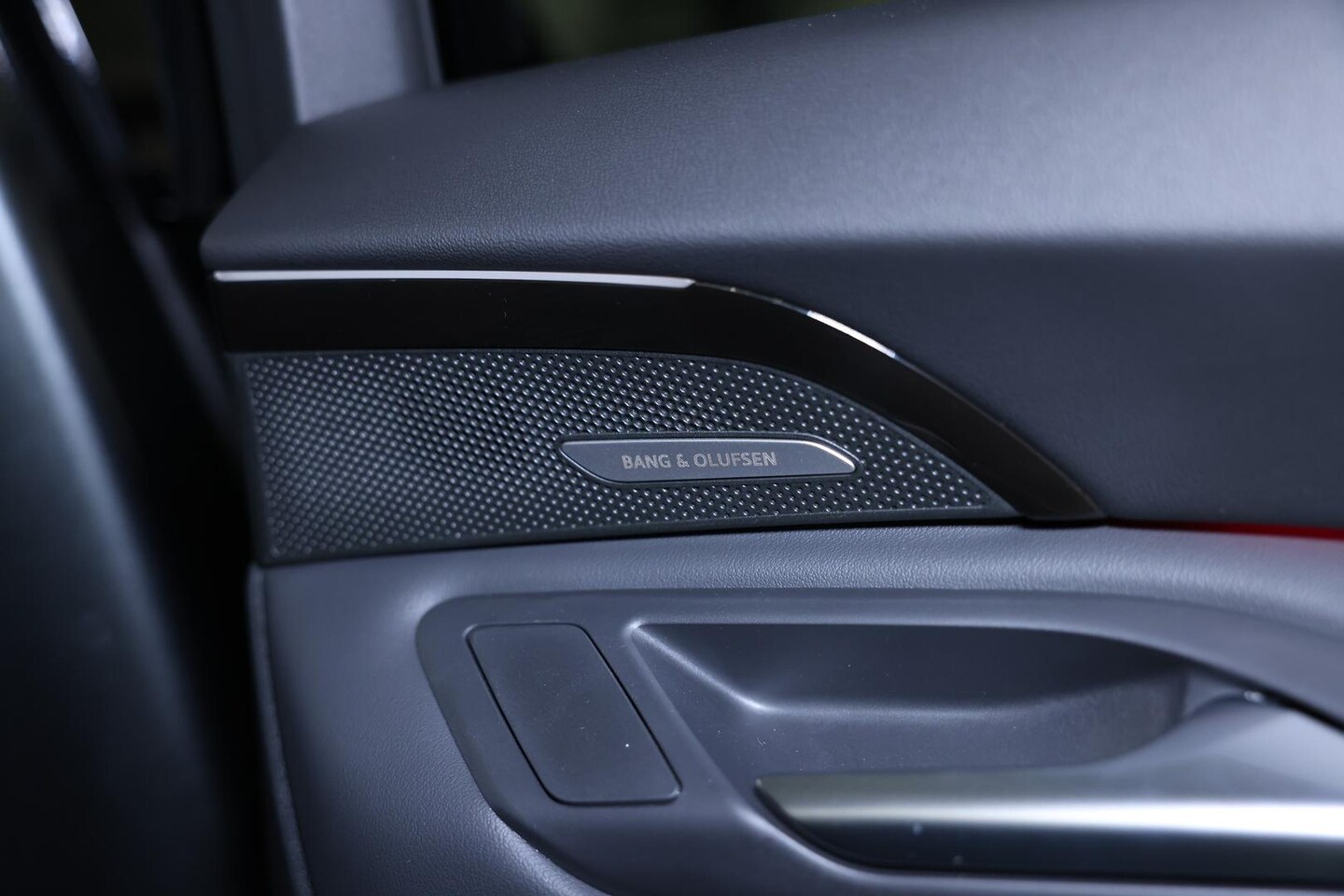 Image about Audi Q5 SUV e-hybrid quattro S tronic