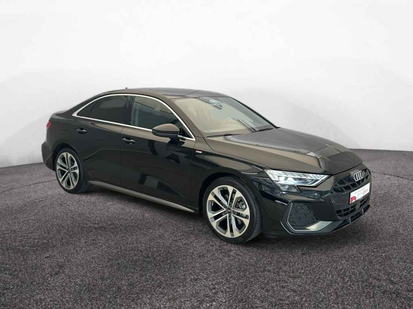 Bild über Audi A3 Limousine TFSI quattro S tronic - für weitere Informationen kontaktieren Sie den Audi Partner