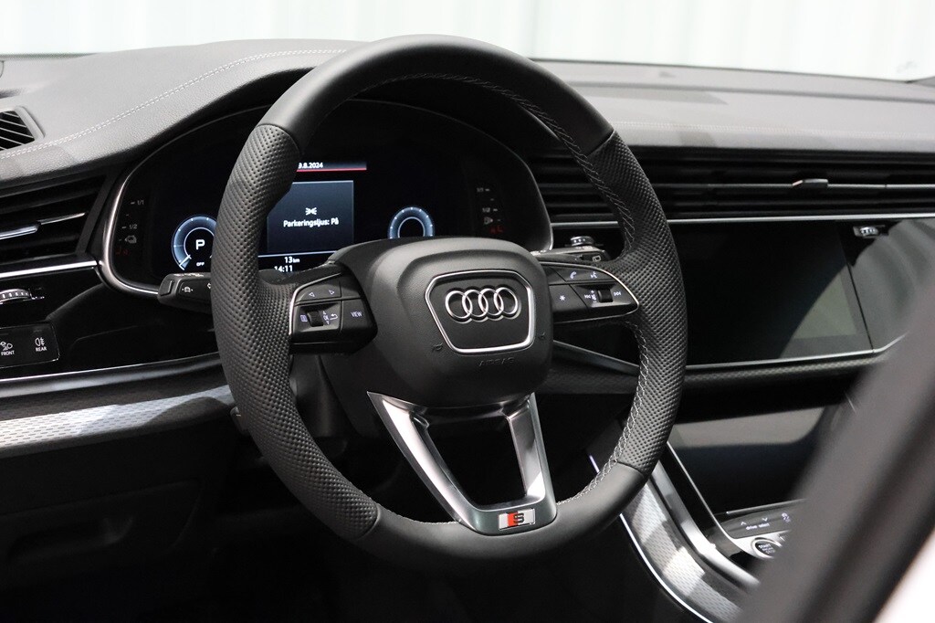 Bild som visar Audi Q7 SUV TFSI e Q7 SUV 60 TFSI e quattro S line 490 hk tiptronic - för mer information kontakta din Audi Partner