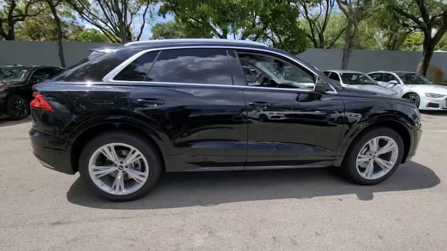 2023 Audi Q8