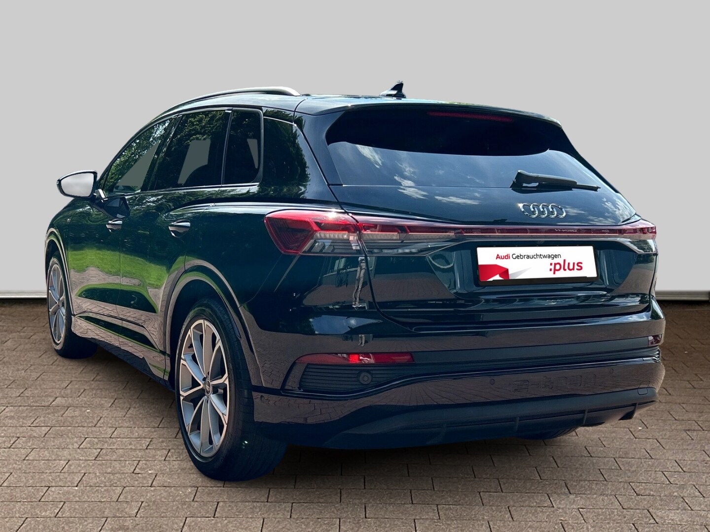 Image about Audi Q4 e-tron 40 e-tron