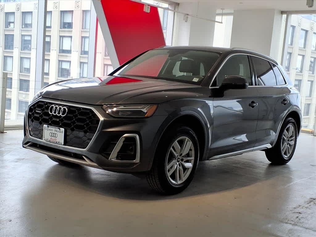 2023 Audi Q5 45 Premium's photo