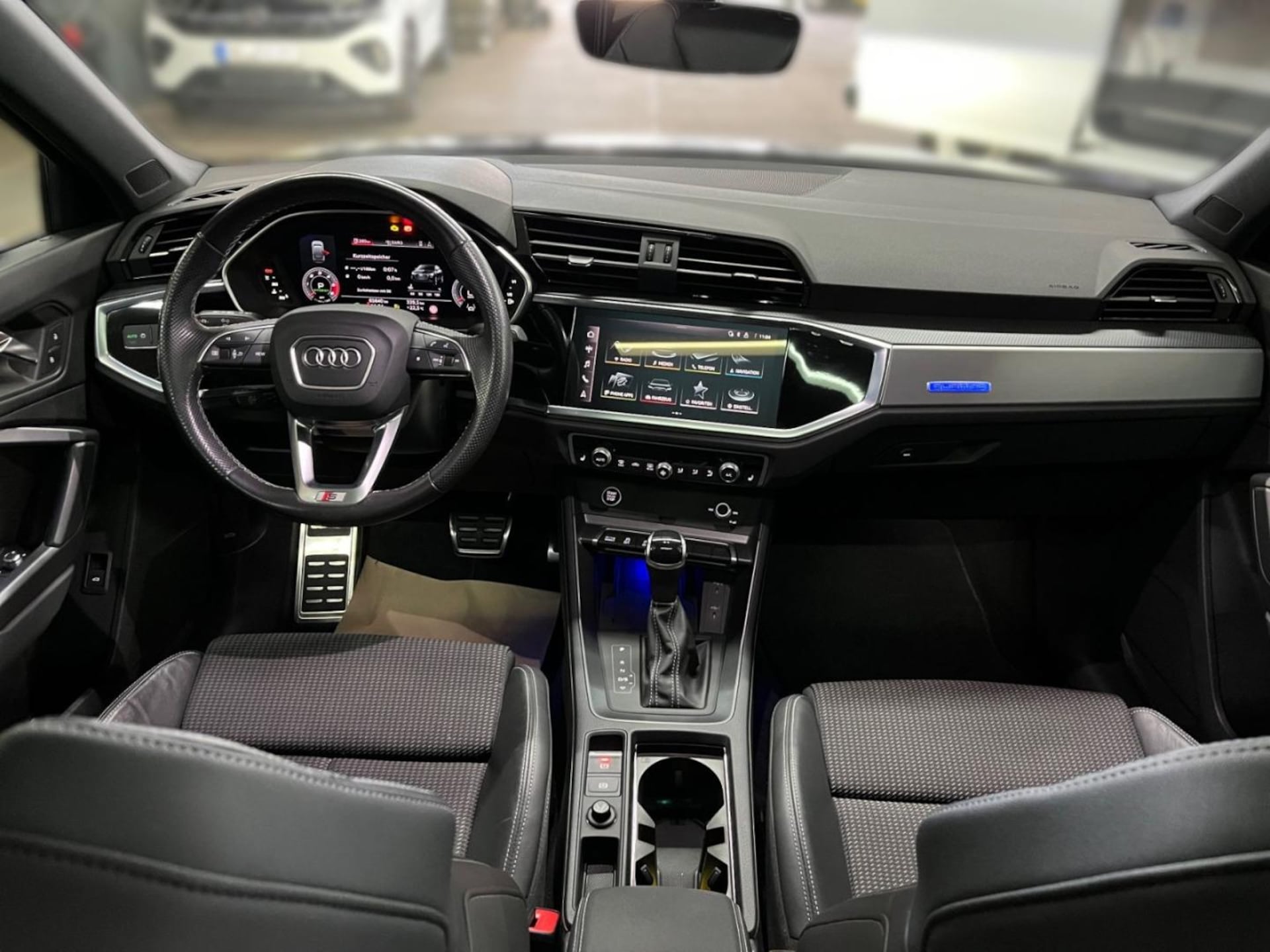 Audi Q3 Sportback S line