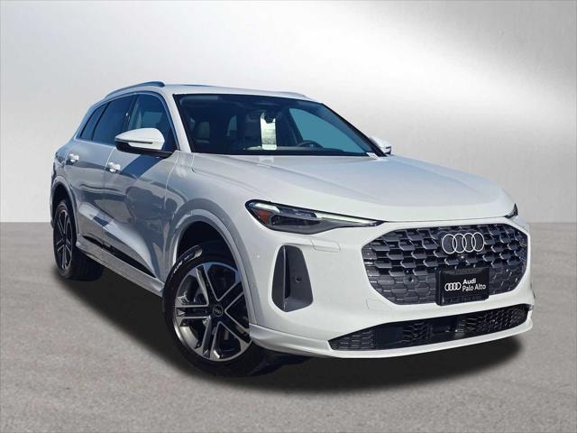 2025 Audi New Q5 Premium Plus's photo