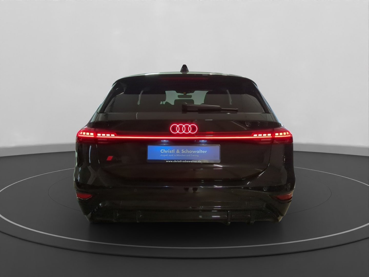 Bild über Audi A6 Avant e-tron e-tron performance - für weitere Informationen kontaktieren Sie den Audi Partner