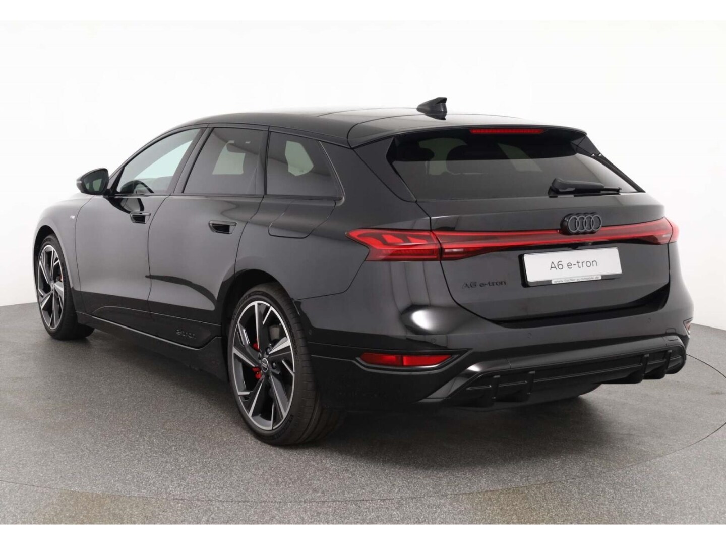 Bild über Audi A6 Avant e-tron S line business e-tron performance 270 kW - für weitere Informationen kontaktieren Sie den Audi Partner
