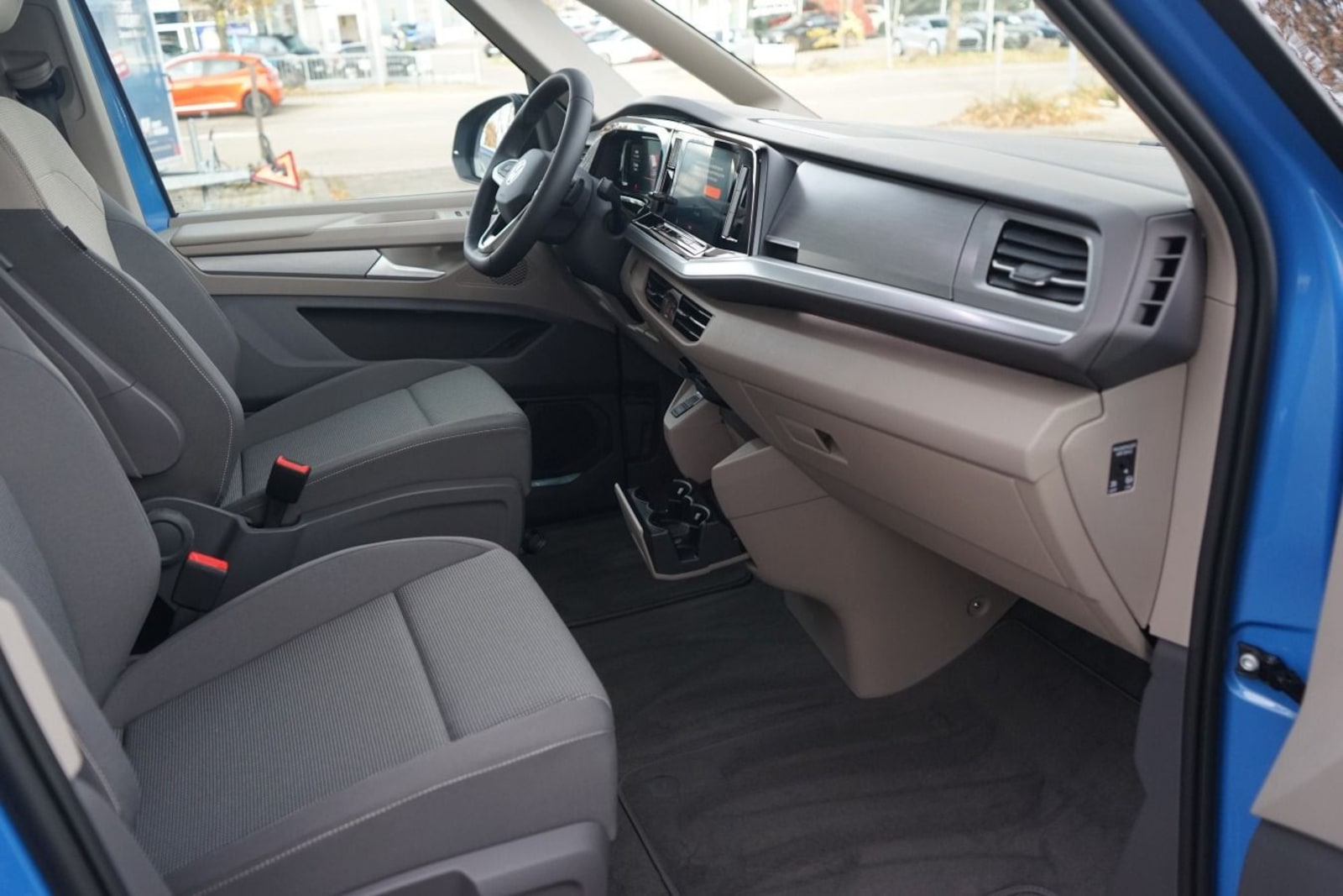 Volkswagen Multivan Langversion – Bild 6
