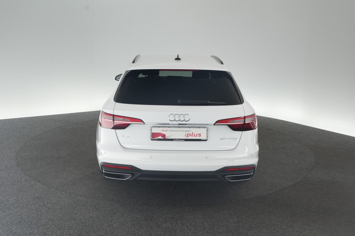 Bild über Audi A4 Avant 40 TFSI S tronic - für weitere Informationen kontaktieren Sie den Audi Partner