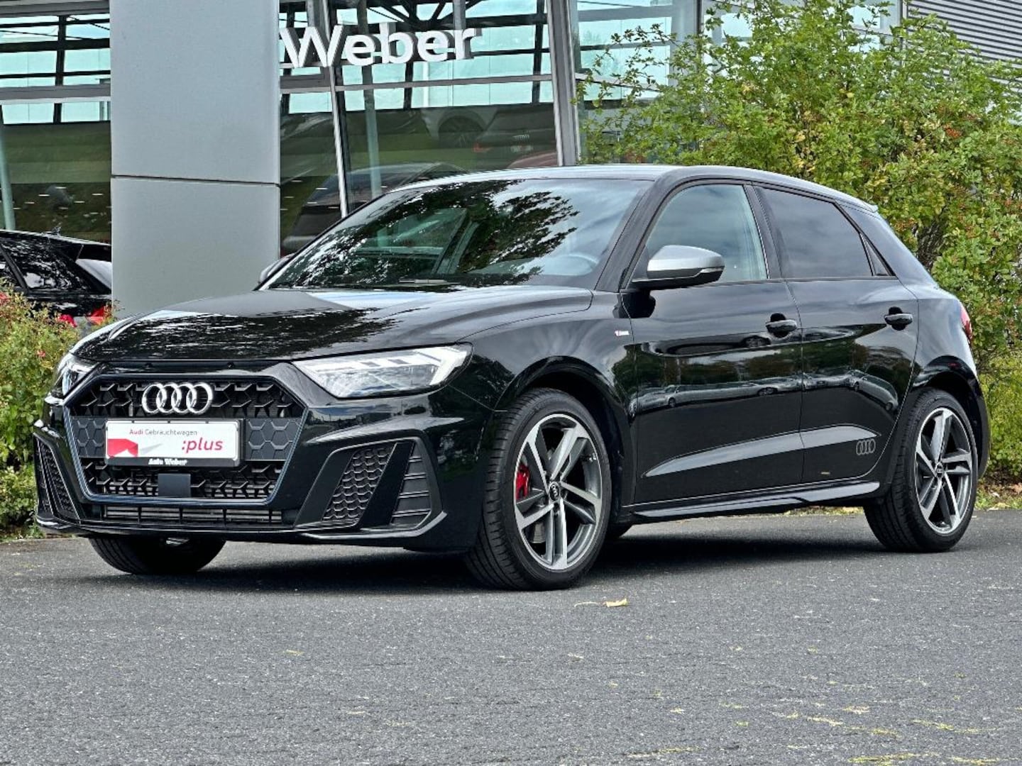 Bild über Audi A1 Sportback S line 40 TFSI S tronic - für weitere Informationen kontaktieren Sie den Audi Partner