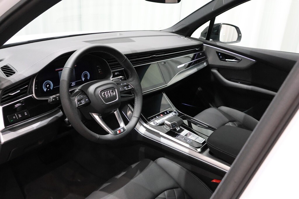 Bild som visar Audi Q7 SUV TFSI e Q7 SUV 60 TFSI e quattro S line 490 hk tiptronic - för mer information kontakta din Audi Partner