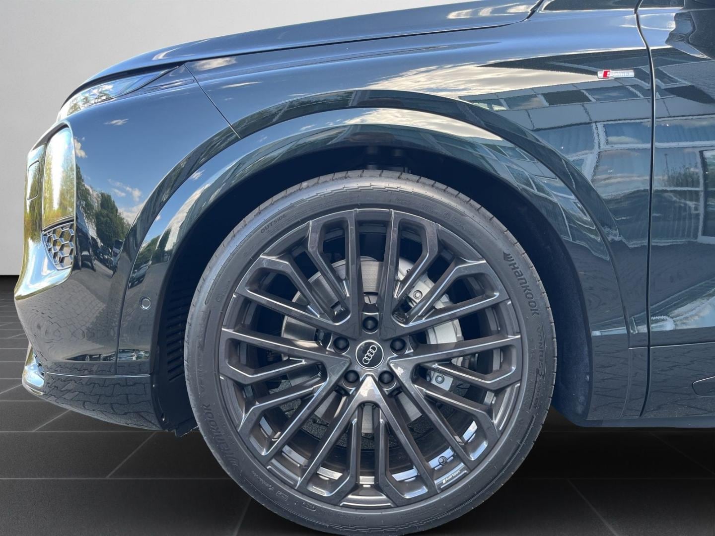 Bild über Audi Q7 SUV TDI quattro 220 kW tiptronic - für weitere Informationen kontaktieren Sie den Audi Partner