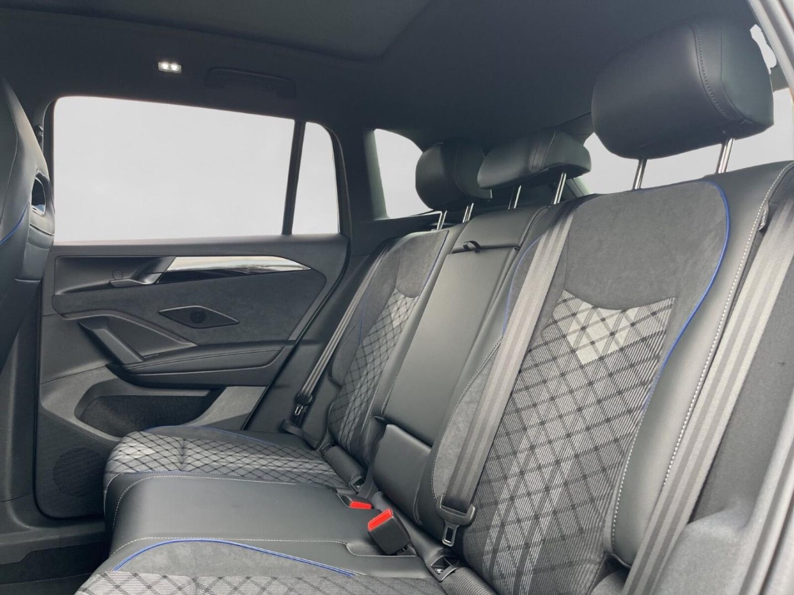 Volkswagen Tiguan – Bild 15