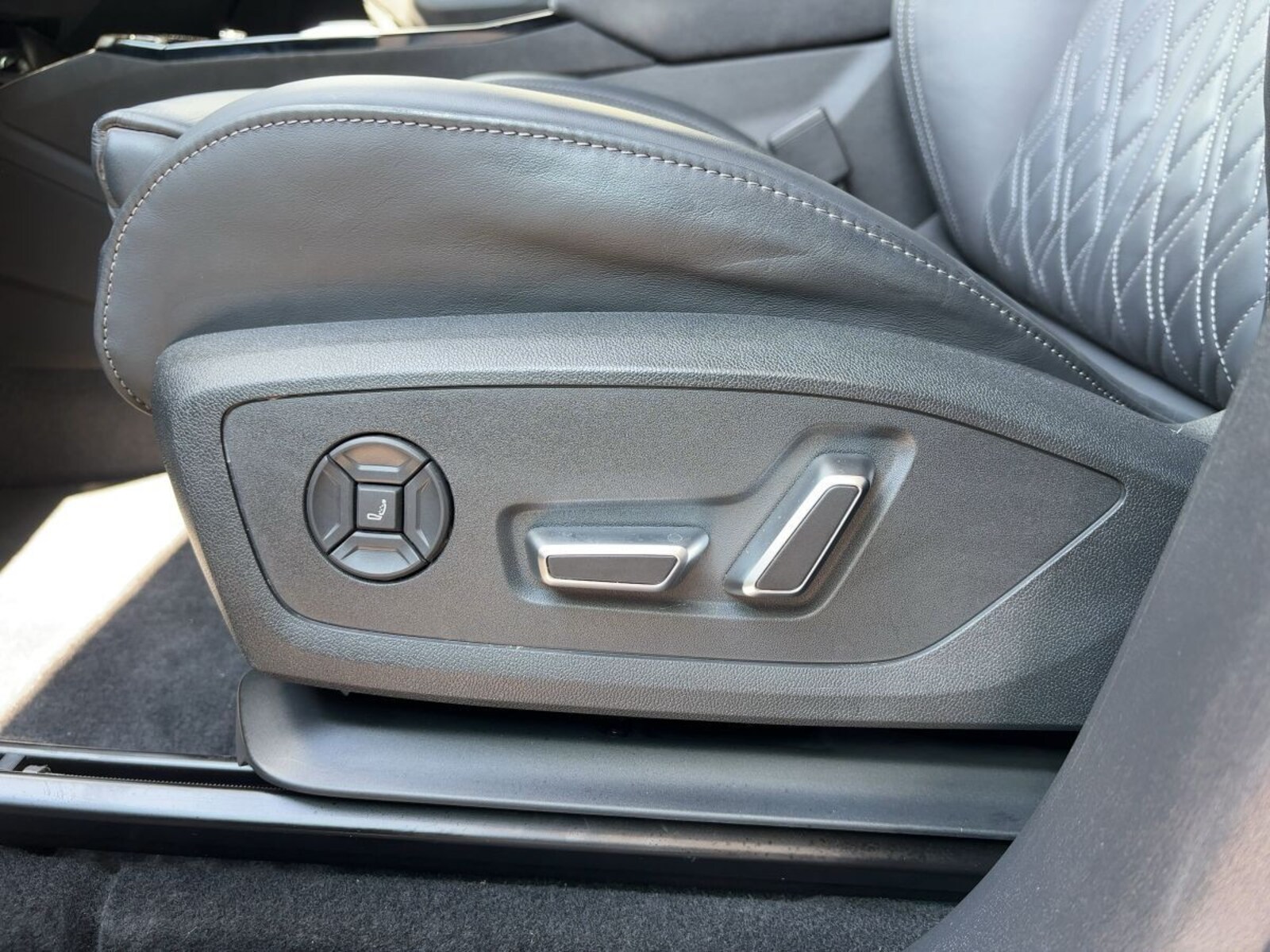 Audi Q6 e-tron – Bild 15