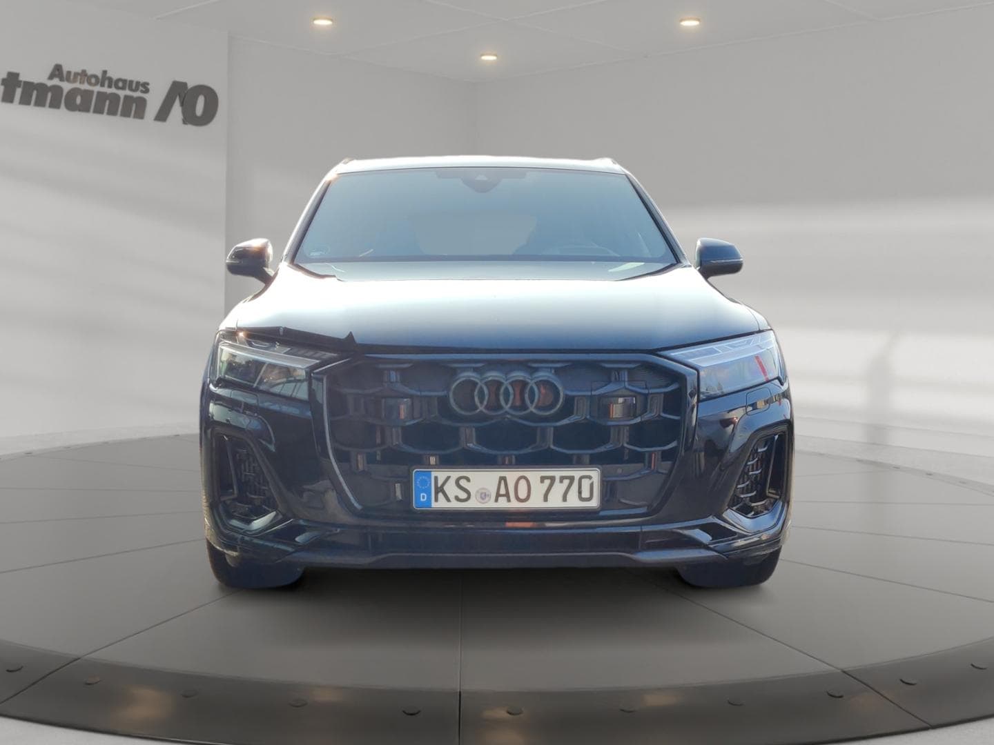 Image about Audi SQ7 SUV TFSI quattro tiptronic