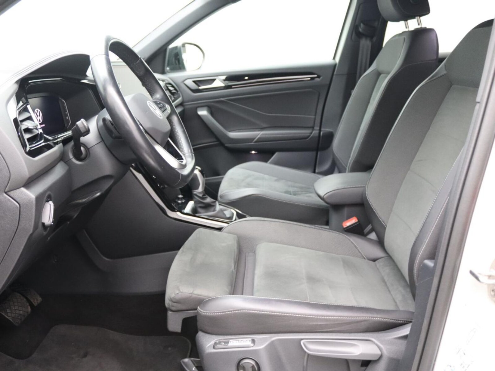 Volkswagen T-Roc – Bild 12