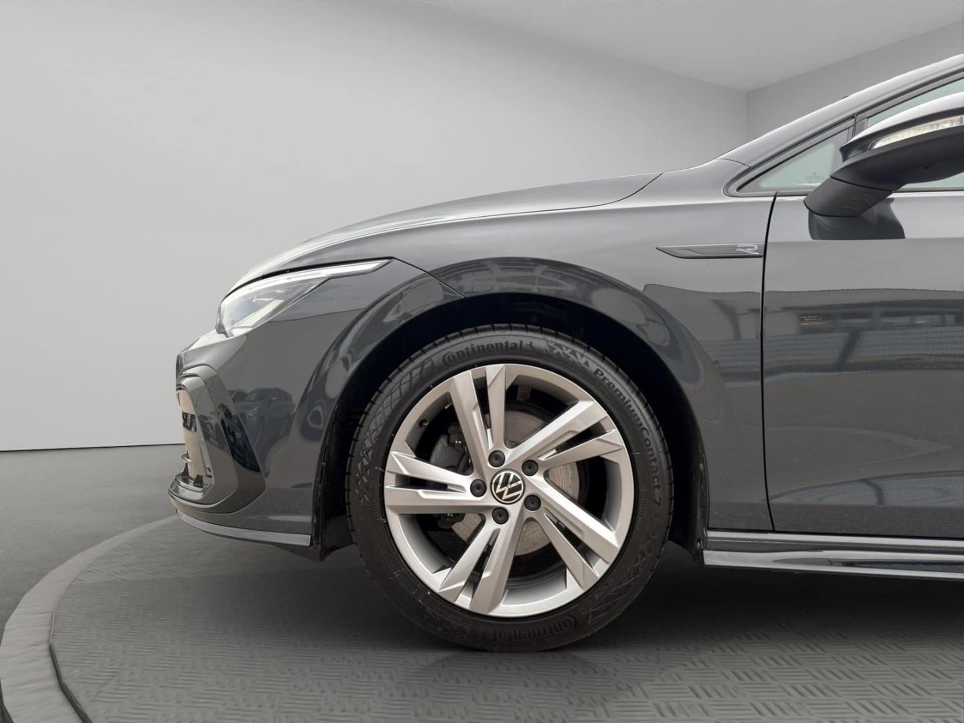 Volkswagen Golf Variant R-Line