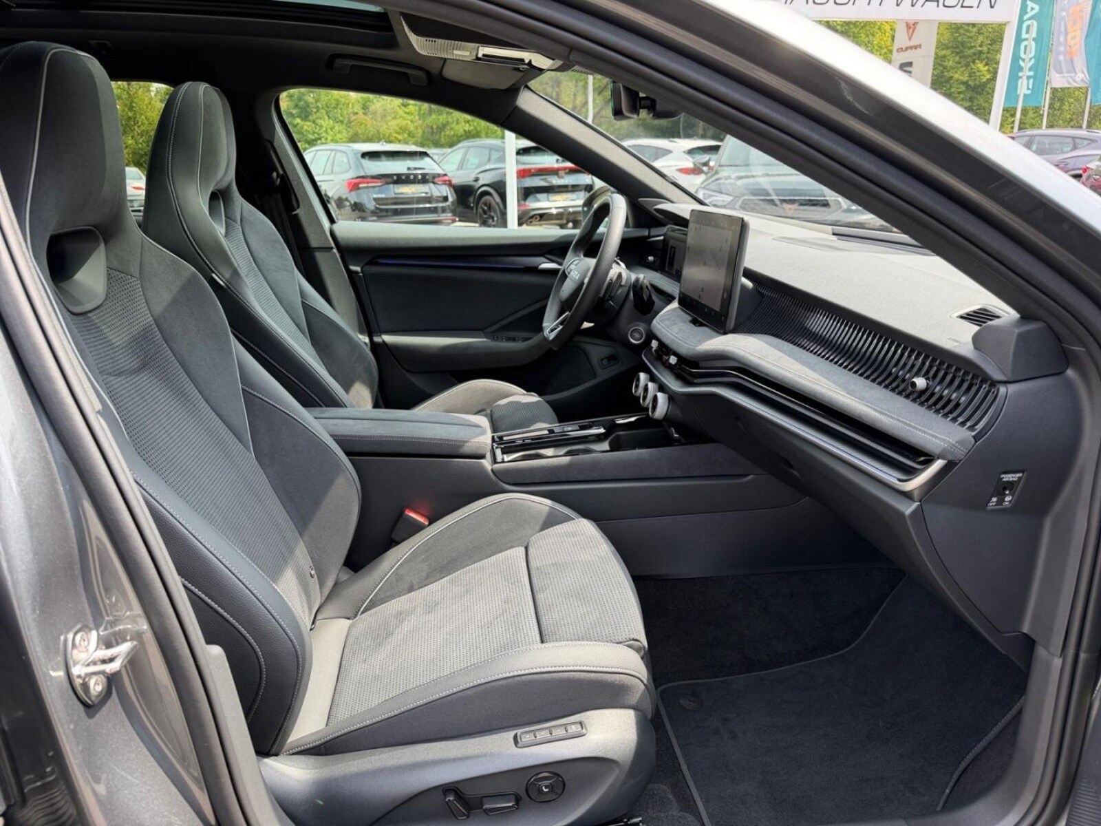 Škoda Superb Combi – Bild 16