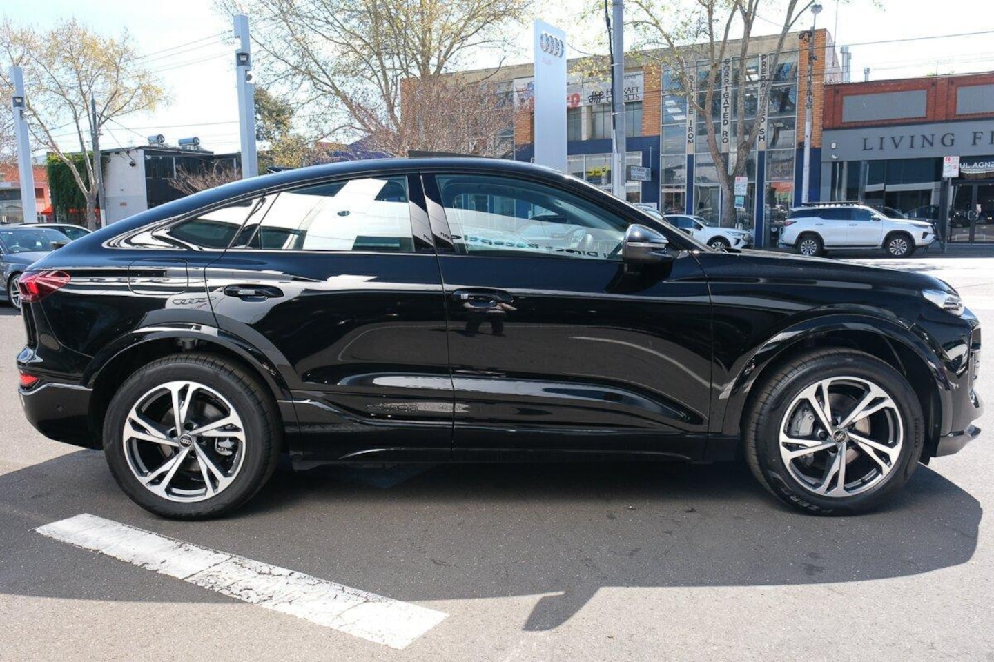 Image about Audi Q6 Sportback e-tron e-tron